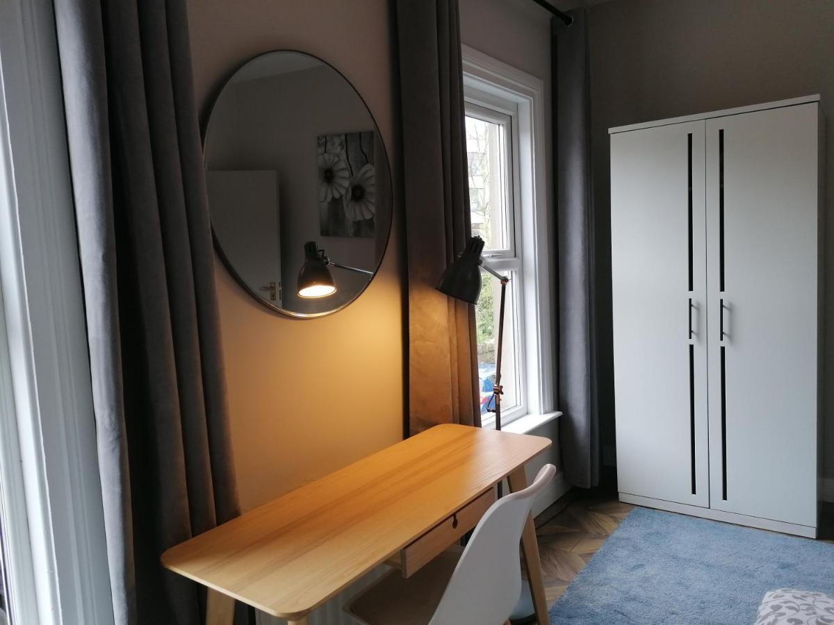 Stunning 3 Bedroom Townhouse In The Heart Of City 贝尔法斯特 外观 照片