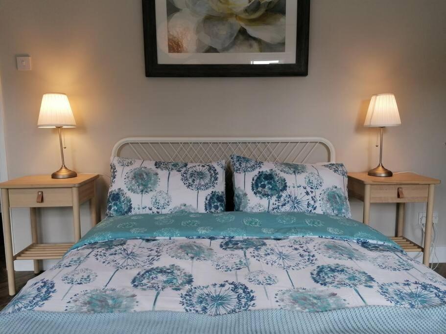 Stunning 3 Bedroom Townhouse In The Heart Of City 贝尔法斯特 外观 照片